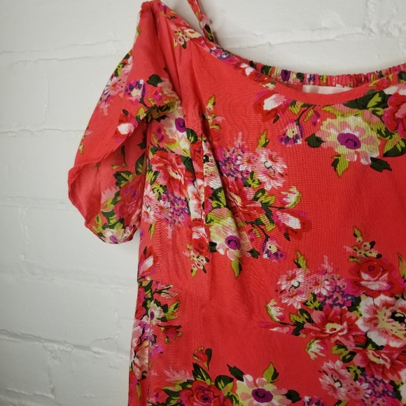 Band Of Gypsies | Red Floral Cold Shoulder Dress - Picture 3 of 6